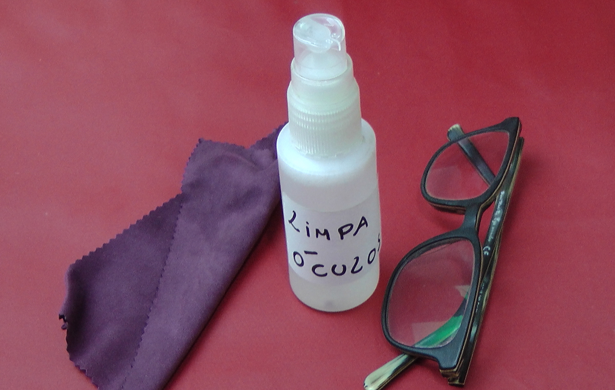 Como Fazer o Melhor Spray Limpa Óculos