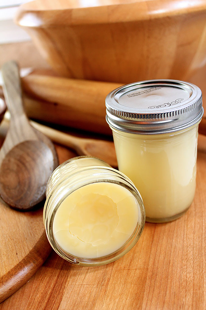Manteiga para manter os utensílios de madeira na cozinha