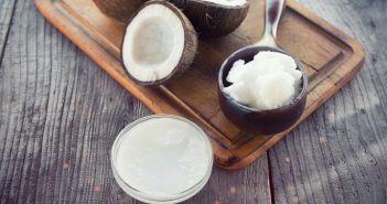 Diferentes maneiras de usar o óleo de coco em casa coco e oleo de coco